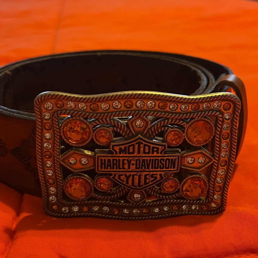 HD belt with buckle.